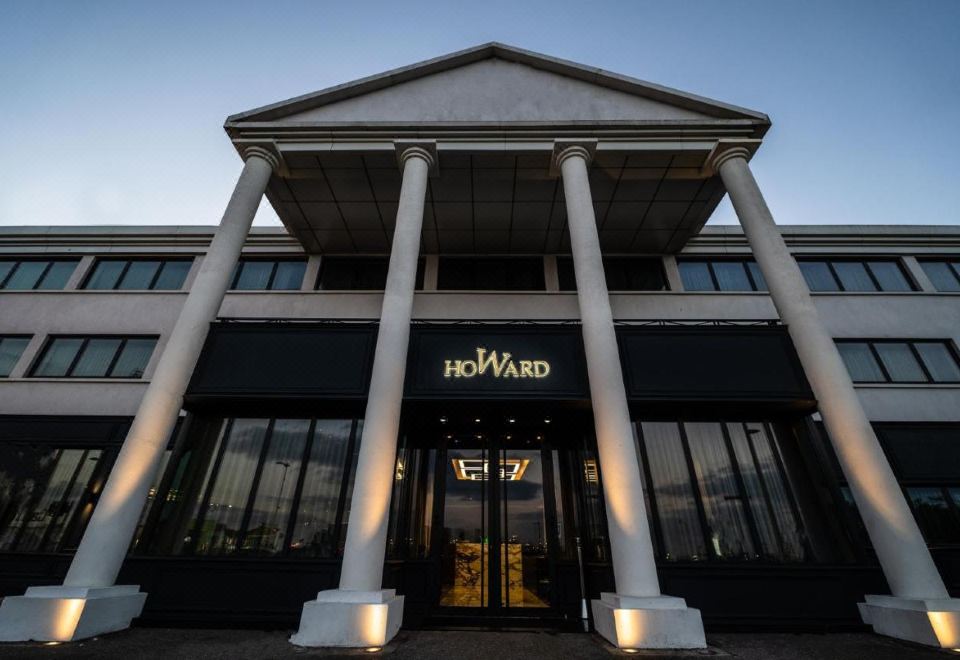 Howard Hotel Paris-Orly AirportOver view