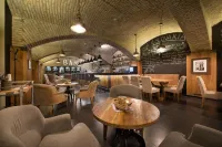 LOFT Premium & Wilson Palace