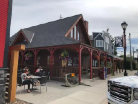 Rocky Mountain View Bed & Breakfast Hoteles en Cochrane