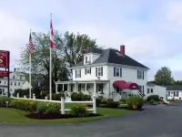 Carriage House Motel Cottages & Suites Hotels in Wells