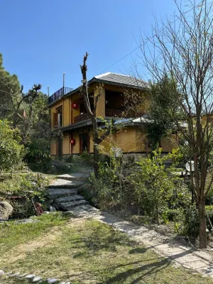 Prakriti Aalay - Riverside Mountain View Boutique Eco Resort