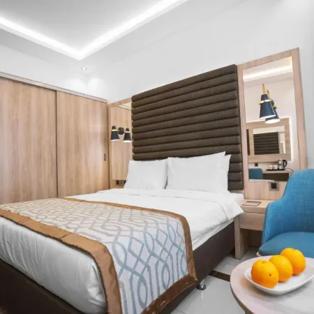 Noor Land Hotel