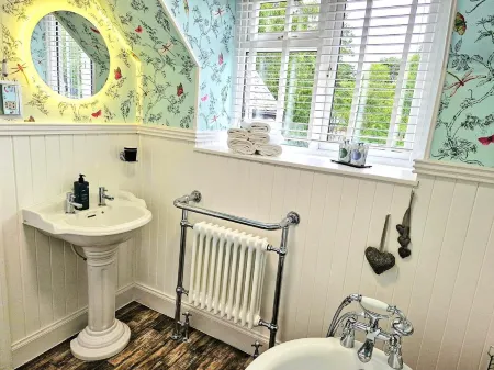 Eagle View Guest House Отели в г. Ньютонмор