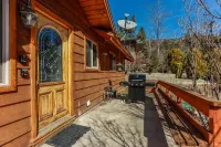 Shasta Mountain Cabin - 1916 by Big Bear Vacations