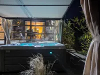 Chambres d'hôtes le Lepadou-Bas فنادق في Curieres