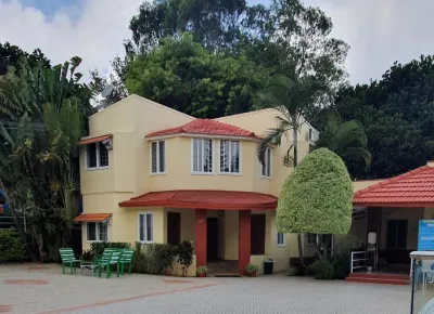 Peters Park فنادق في يلاجيري
