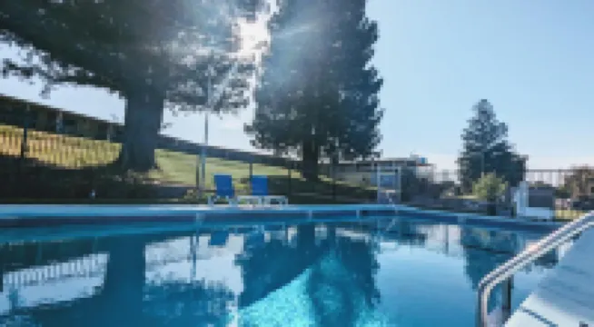Foothills Motel