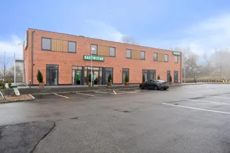 Easy Stay Отели в г. Хаслев