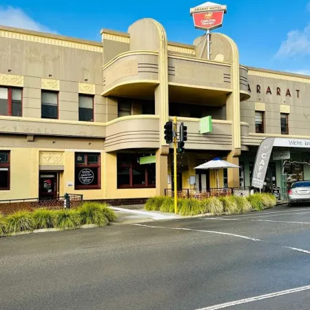 Ararat Hotel