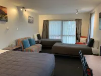 Wakatipu View Apartments - Pet friendly
