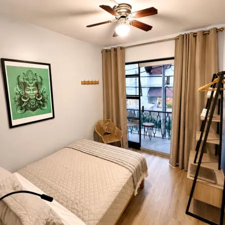 Ayni Living - Hostel