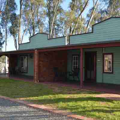 Tasman Holiday Parks - Merool on the Murray Hotel Exterior
