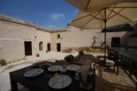 Karamanli Konagi Hotels near Guzelyurt