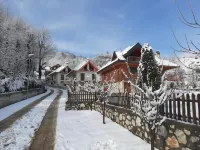 JOEN Village Hotel a 