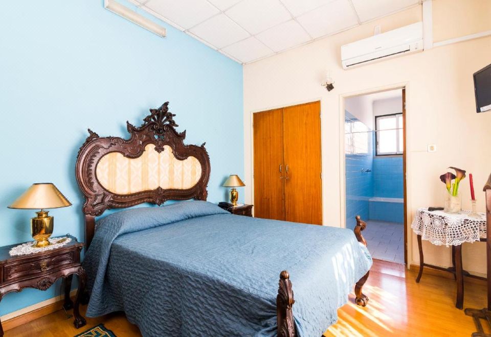 Hotel Santa Rita - Housity