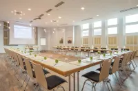 Ambassador Hotel & Spa