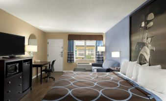 Super 8 by Wyndham Valdosta GA I-75