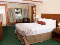 Knotty Pine Motel Hotels in Bennington