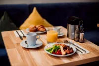 Boutique Hotel11 Rooftop Spa - sarapan