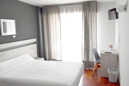 Alda Puerta Coruña Отели рядом с достопримечательностью «National Museum of Science and Technology»