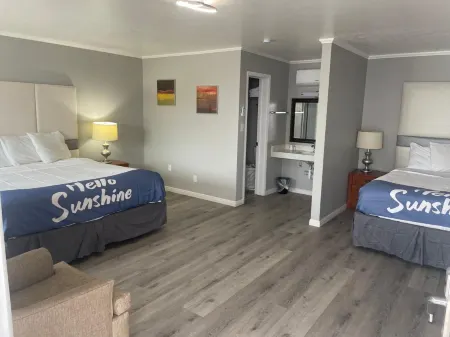 Sunglow Motel