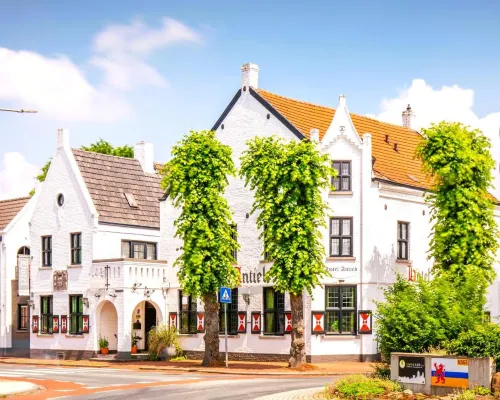 Hotel Nieuw Antiek Hoteles en Helden