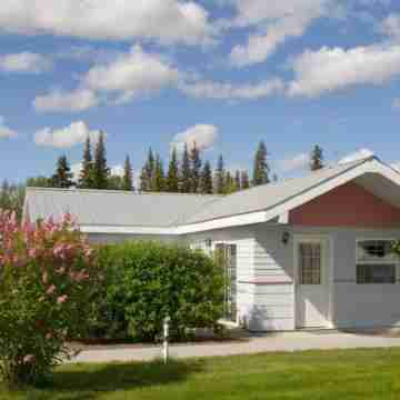 River's Edge Resort Hotel Exterior