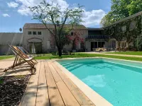 Clos de la Court d'Aron Hotels in La Tranche-sur-Mer
