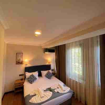 諾美迪老城飯店 Rooms