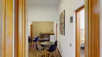 Triana Rooms EH