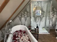 Old Town House by Ezestays, in the Heart of the Old Town Margate Hotels in Margate