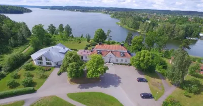 Liljeholmen Herrgård Hostel Hotels in 