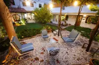 Posada de Rosas Hotels in 