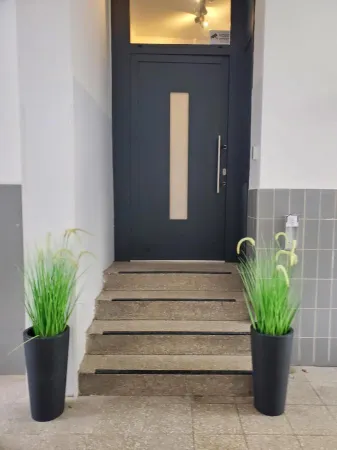 GuestHouse Köhn51, Zentral Gelegene, Stilvoll Eingerichtete Zimmer Mit Eigener Teeküche