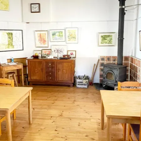 Gallery Hara and Guest House