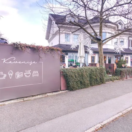 Kavenija Apartmaji - Free Parking