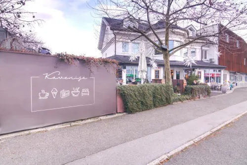 Kavenija Apartmaji - Free Parking