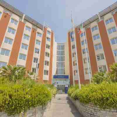 薩萊諾東部雷其諾富特飯店 Hotel Exterior