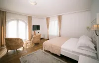 Hotel Pirate Old Town Hotels in 