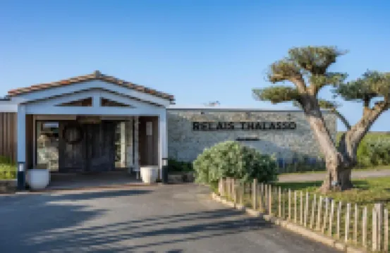 Hotel Atalante Relais Thalasso et Spa Hotels near Camping Barataud