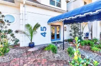 One Club Gulf Shores Hotels in Gulf Shores