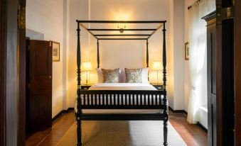 Writer's Lodge By Ishq