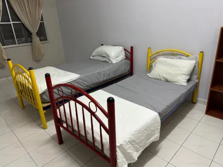 JL Homestay Bahau Отели в г. Jempol