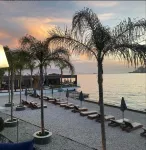 Demi Hotel - en bord de mer