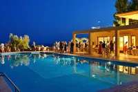 Alonissos Beach Bungalows and Suites Hotel - Beach