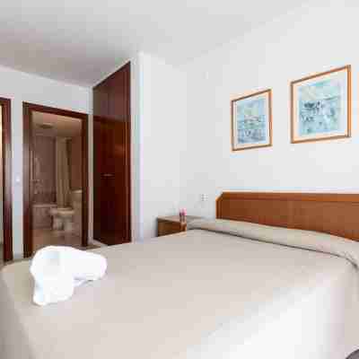 Rentalmar Ventura Village Families Rooms
