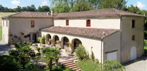 Le Château de Camille Hotels in Gers