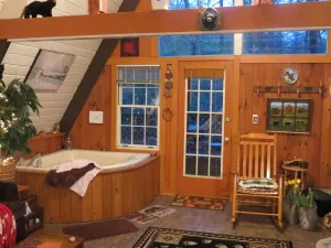 Buckberry Creek Chalet