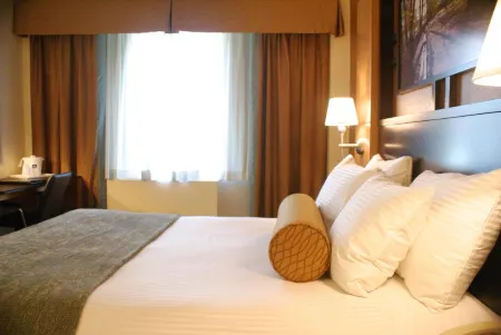 Best Western Queens Gold Coast Отели рядом с достопримечательностью «Эверетт Чилдренс Адвенчер Гарден»