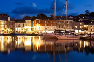 The Old Custom House
